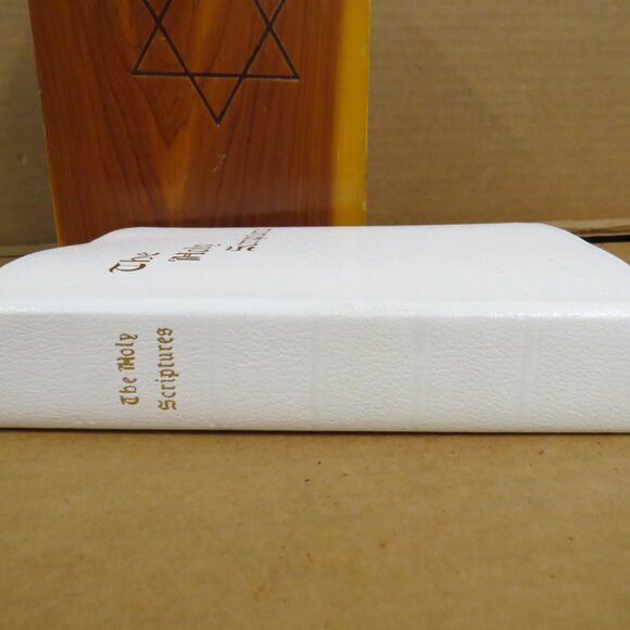 1971 The Holy Scriptures According to Masoretic Text with Wood Box Case - Picture 2 of 10